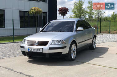 Седан Volkswagen Passat 2001 в 