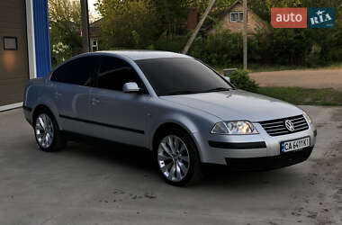 Седан Volkswagen Passat 2001 в 
