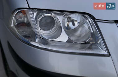 Седан Volkswagen Passat 2001 в 