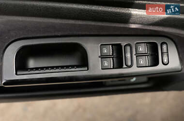 Седан Volkswagen Passat 2001 в 