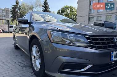 Седан Volkswagen Passat 2018 в 