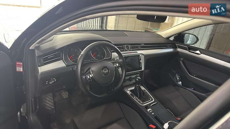 Универсал Volkswagen Passat 2017 в Снятине