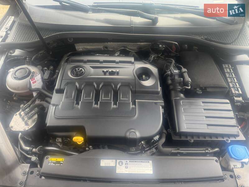 Универсал Volkswagen Passat 2017 в Снятине