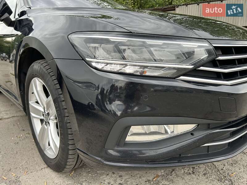 Універсал Volkswagen Passat 2020 в Чернігові