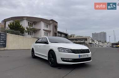 Седан Volkswagen Passat 2014 в Києві