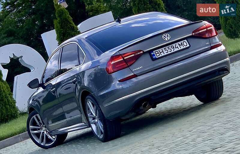 Седан Volkswagen Passat 2017 в Одесі