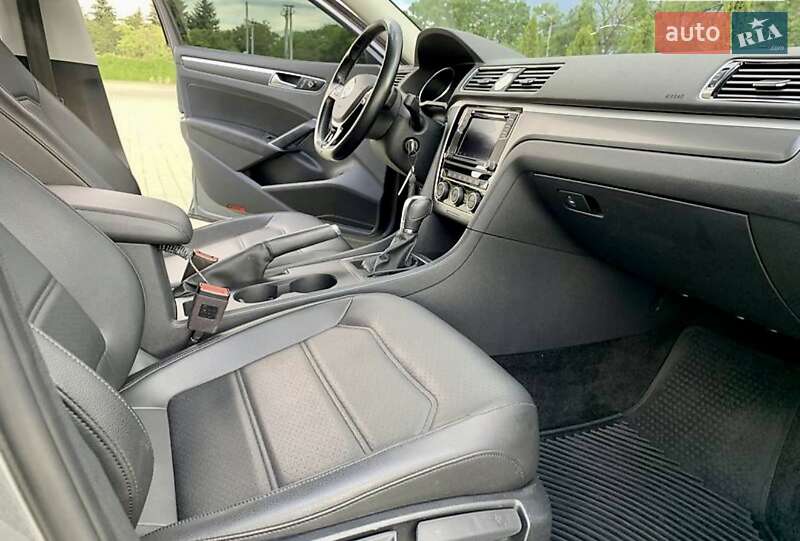 Седан Volkswagen Passat 2017 в Одесі