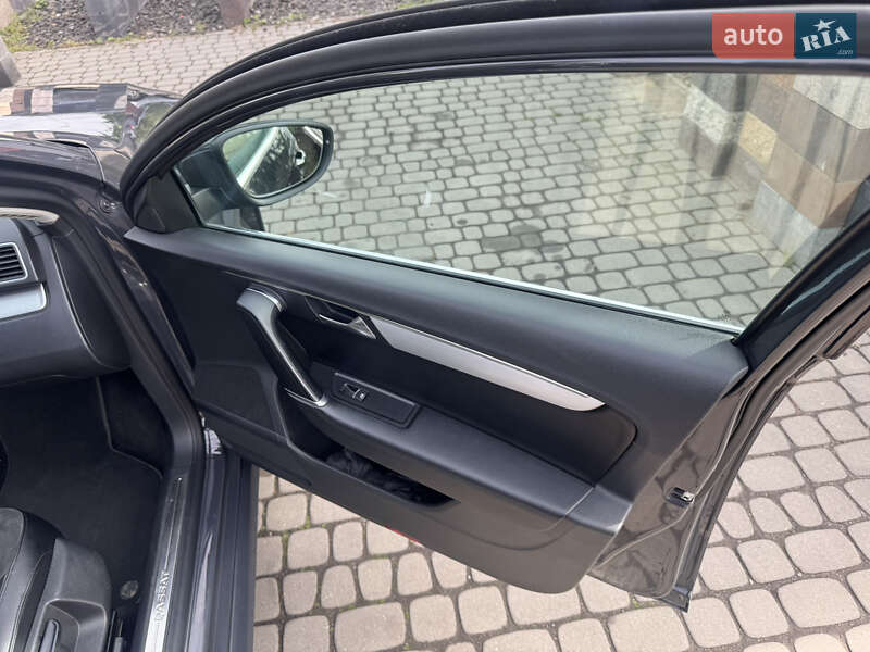 Универсал Volkswagen Passat 2013 в Луцке фото 9 Универсал Volkswagen Passat 2013 в Луцке
