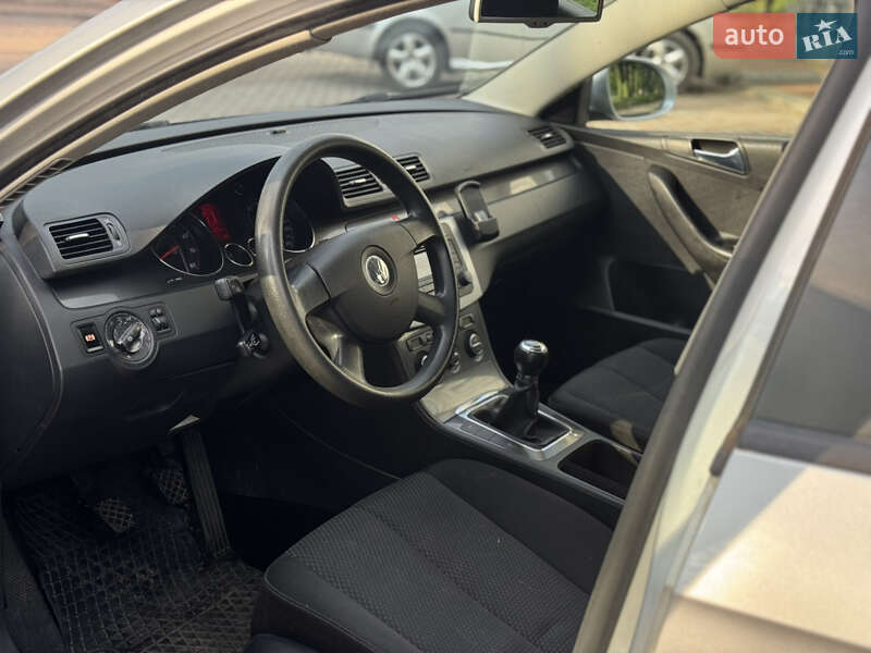 Седан Volkswagen Passat 2007 в Лубнах