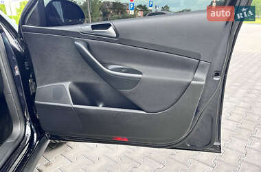 Універсал Volkswagen Passat 2010 в 