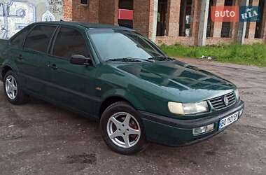 Седан Volkswagen Passat 1996 в Тернополі