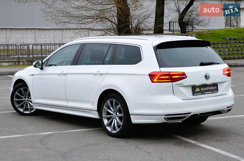 Универсал Volkswagen Passat 2018 в Киеве