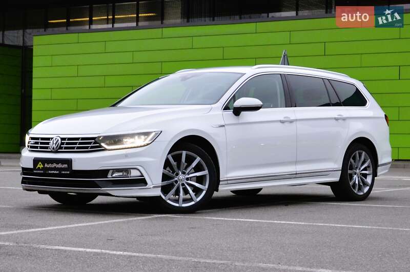 Универсал Volkswagen Passat 2018 в Киеве