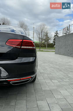 Седан Volkswagen Passat 2018 в 