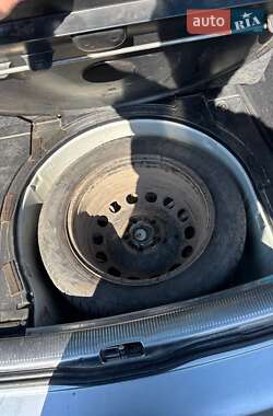 Універсал Volkswagen Passat 2001 в 