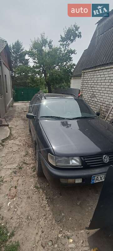 Универсал Volkswagen Passat 1995 в 
