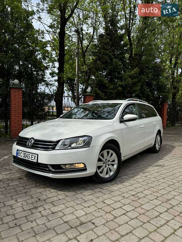 Универсал Volkswagen Passat 2012 в 