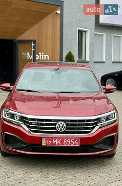 Седан Volkswagen Passat 2022 в 
