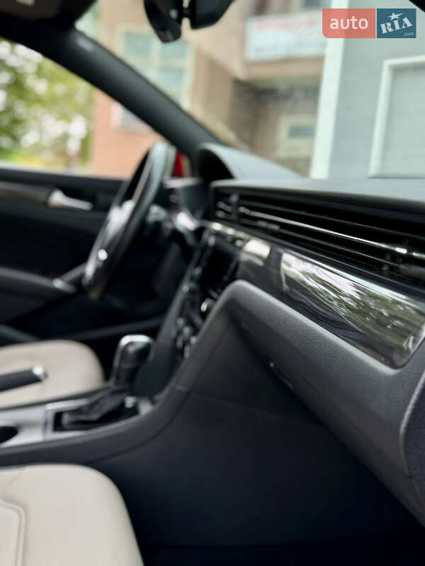 Седан Volkswagen Passat 2022 в Коломые