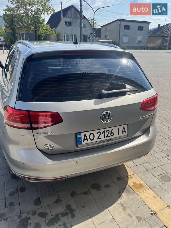 Универсал Volkswagen Passat 2015 в Ужгороде фото 5 Универсал Volkswagen Passat 2015 в Ужгороде