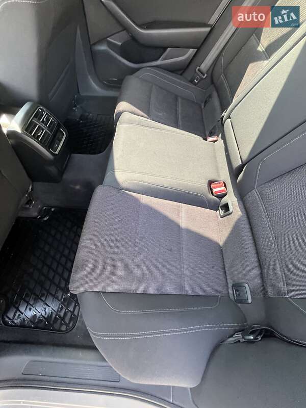 Универсал Volkswagen Passat 2015 в Ужгороде фото 23 Универсал Volkswagen Passat 2015 в Ужгороде