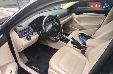 Седан Volkswagen Passat 2012 в 