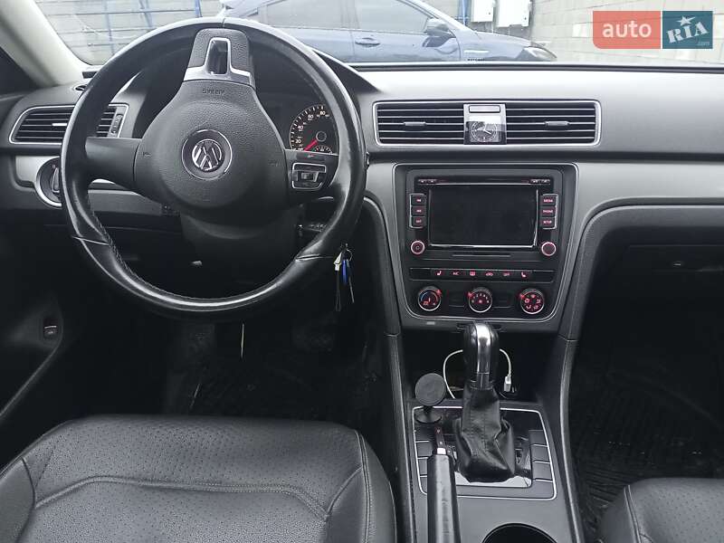 Седан Volkswagen Passat 2014 в Киеве фото 4 Седан Volkswagen Passat 2014 в Киеве