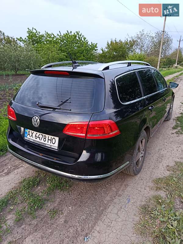 Універсал Volkswagen Passat 2011 в Лозовій