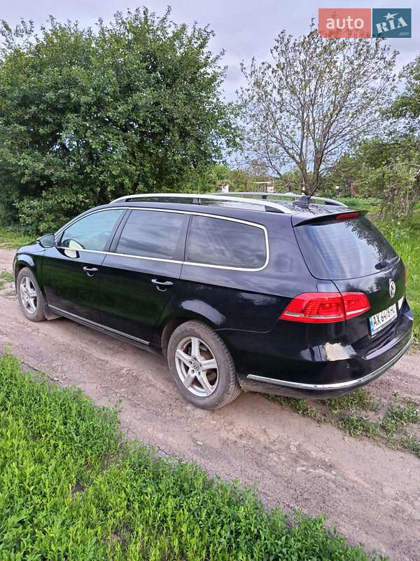 Універсал Volkswagen Passat 2011 в Лозовій