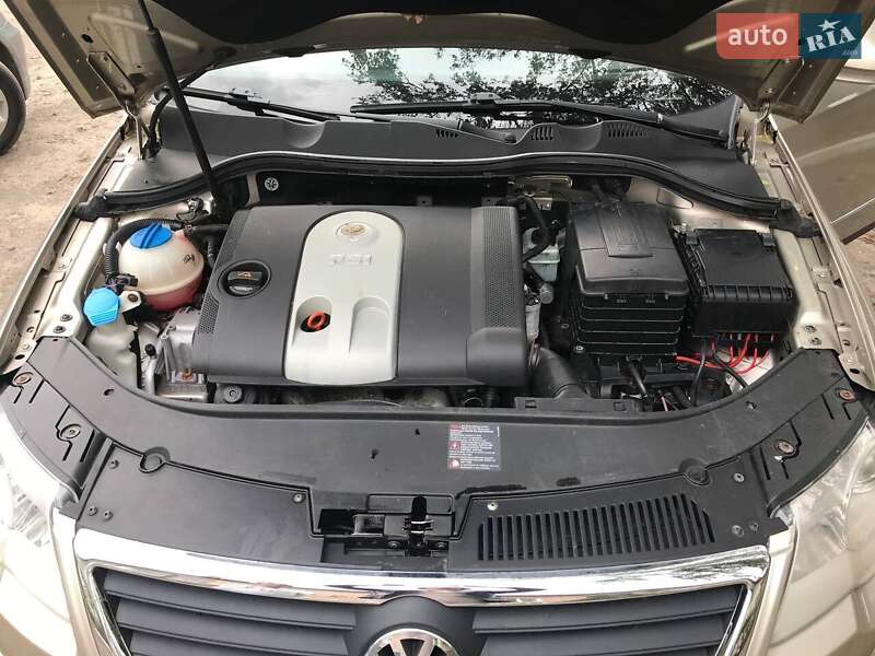 Универсал Volkswagen Passat 2006 в Любомле