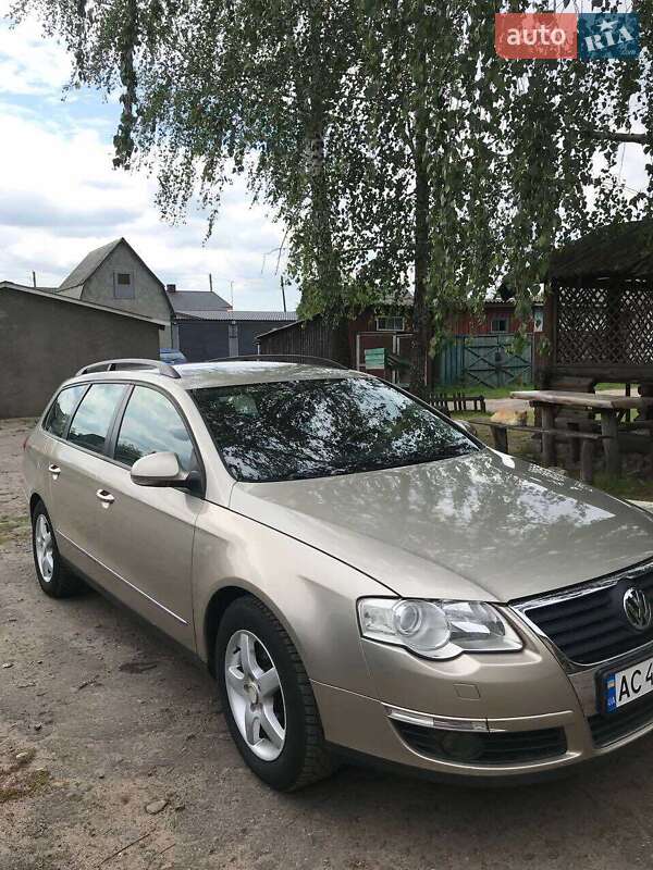 Универсал Volkswagen Passat 2006 в Любомле
