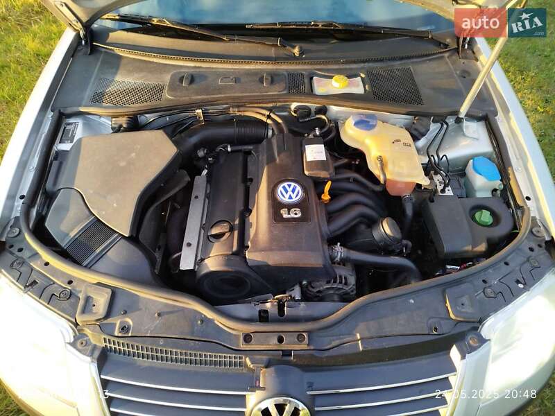 Универсал Volkswagen Passat 2001 в Турийске