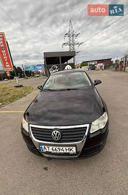 Седан Volkswagen Passat 2005 в Киеве