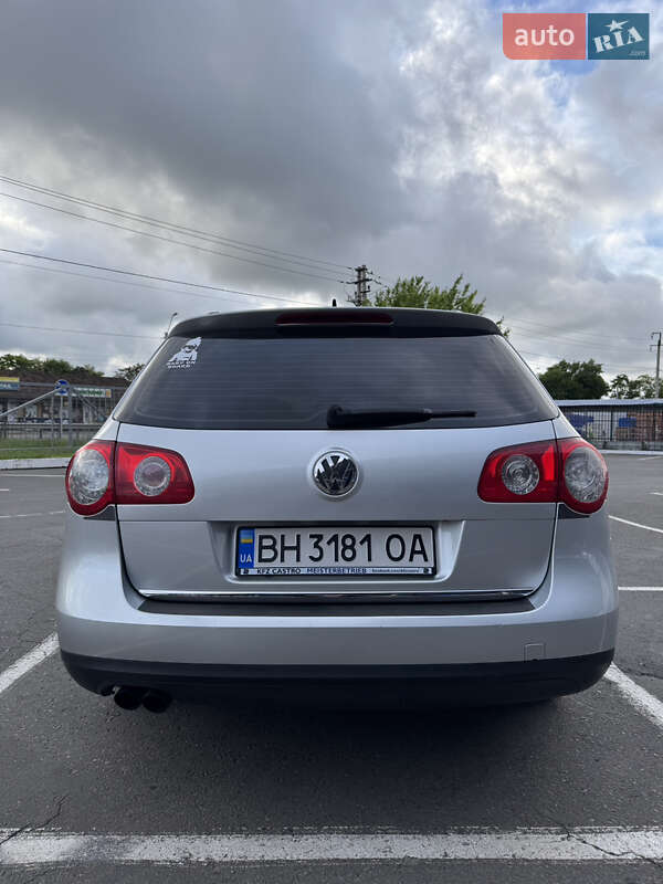 Універсал Volkswagen Passat 2010 в Одесі