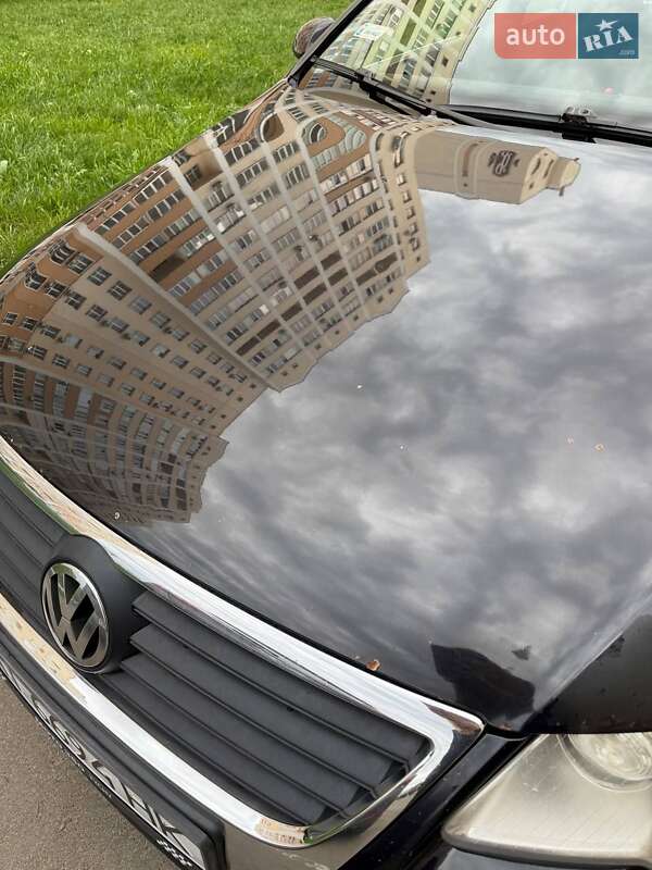 Седан Volkswagen Passat 2005 в Киеве