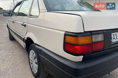 Седан Volkswagen Passat 1989 в 