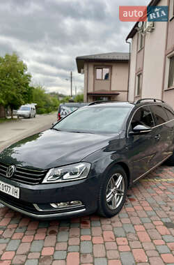Универсал Volkswagen Passat 2012 в Вараше