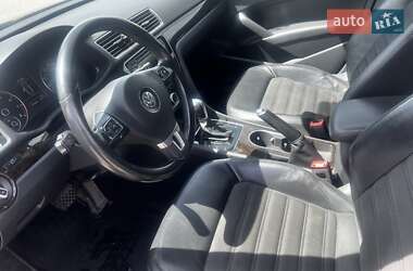 Седан Volkswagen Passat 2015 в 