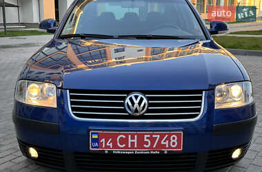 Седан Volkswagen Passat 2004 в 