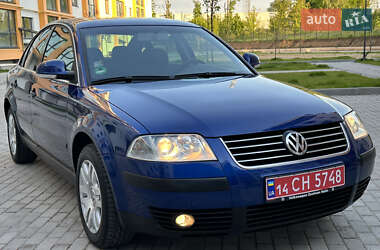 Седан Volkswagen Passat 2004 в 