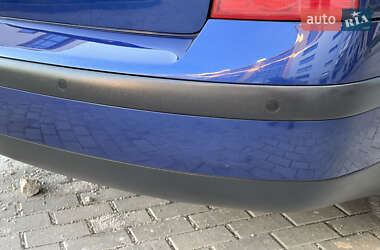 Седан Volkswagen Passat 2004 в 