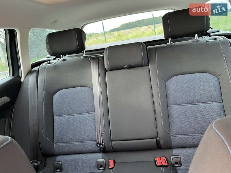 Універсал Volkswagen Passat 2018 в Радивиліві