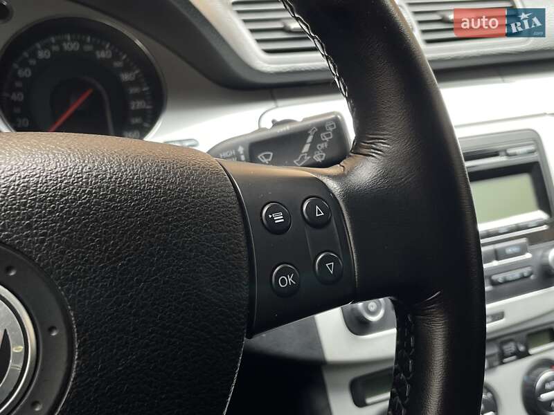 Універсал Volkswagen Passat 2008 в Вінниці