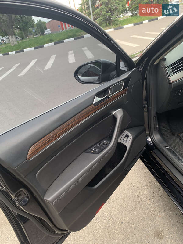Універсал Volkswagen Passat 2015 в Харкові