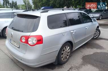 Универсал Volkswagen Passat 2010 в Киеве