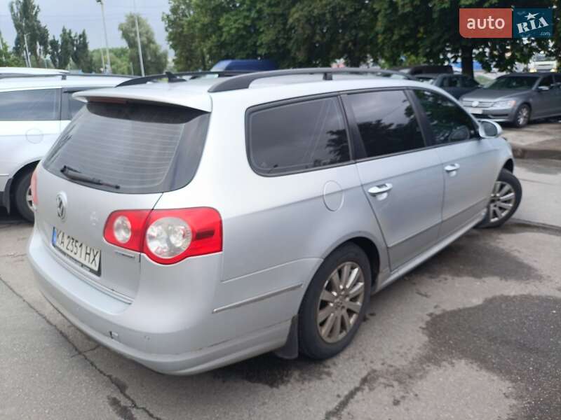 Универсал Volkswagen Passat 2010 в Киеве