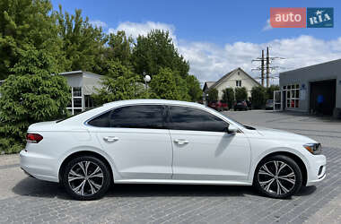 Седан Volkswagen Passat 2020 в 