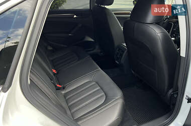 Седан Volkswagen Passat 2020 в 
