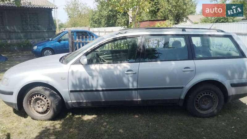 Універсал Volkswagen Passat 2000 в Черкасах
