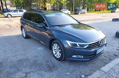 Универсал Volkswagen Passat 2014 в Дрогобыче